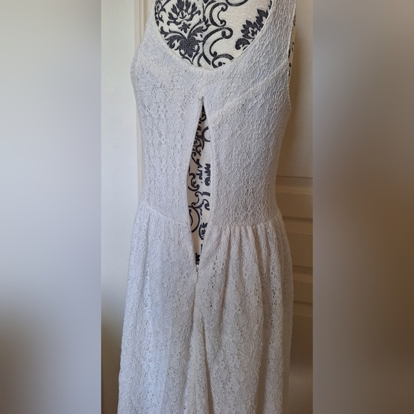 Twik size M white dress - Picture 8 of 8